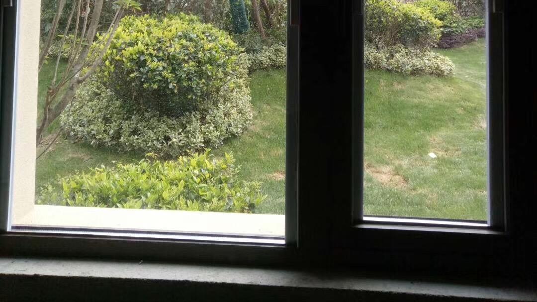 中空玻璃内置百叶窗，清洁再也不是问题，反倒隔音遮阳效果更好了