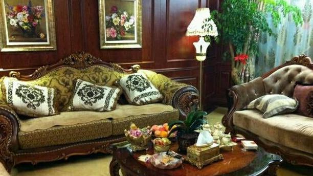 婆家给我准备的婚房，装修花130万，光餐桌5万，冰箱你都没见过