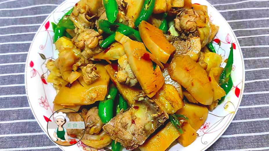 韭菜|立冬快到了，我常买它吃，鲜香滋补又馋人，吃它能量满满，冬天不怕冷