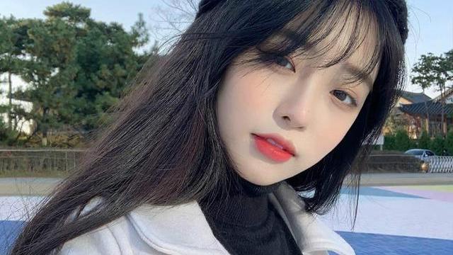 洗发水 李佳琦推荐的洗发水，用后头发浓密顺滑，却因“便宜”被质疑