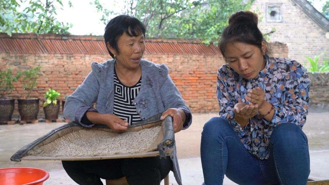 回忆那年你我 “妈，我房贷5千还有2娃，你却逼我给弟弟出彩礼，怎么想的？”
