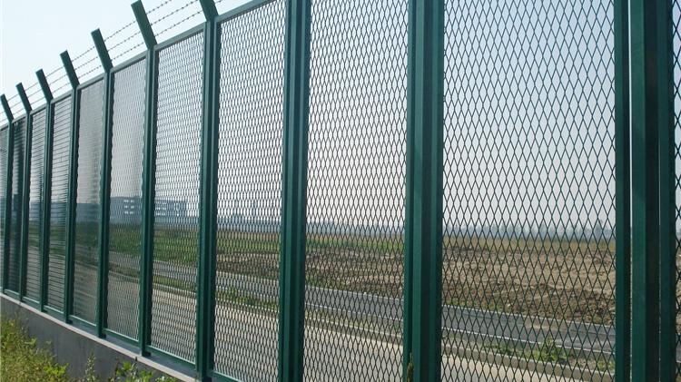 教你如何提高护栏使用寿命