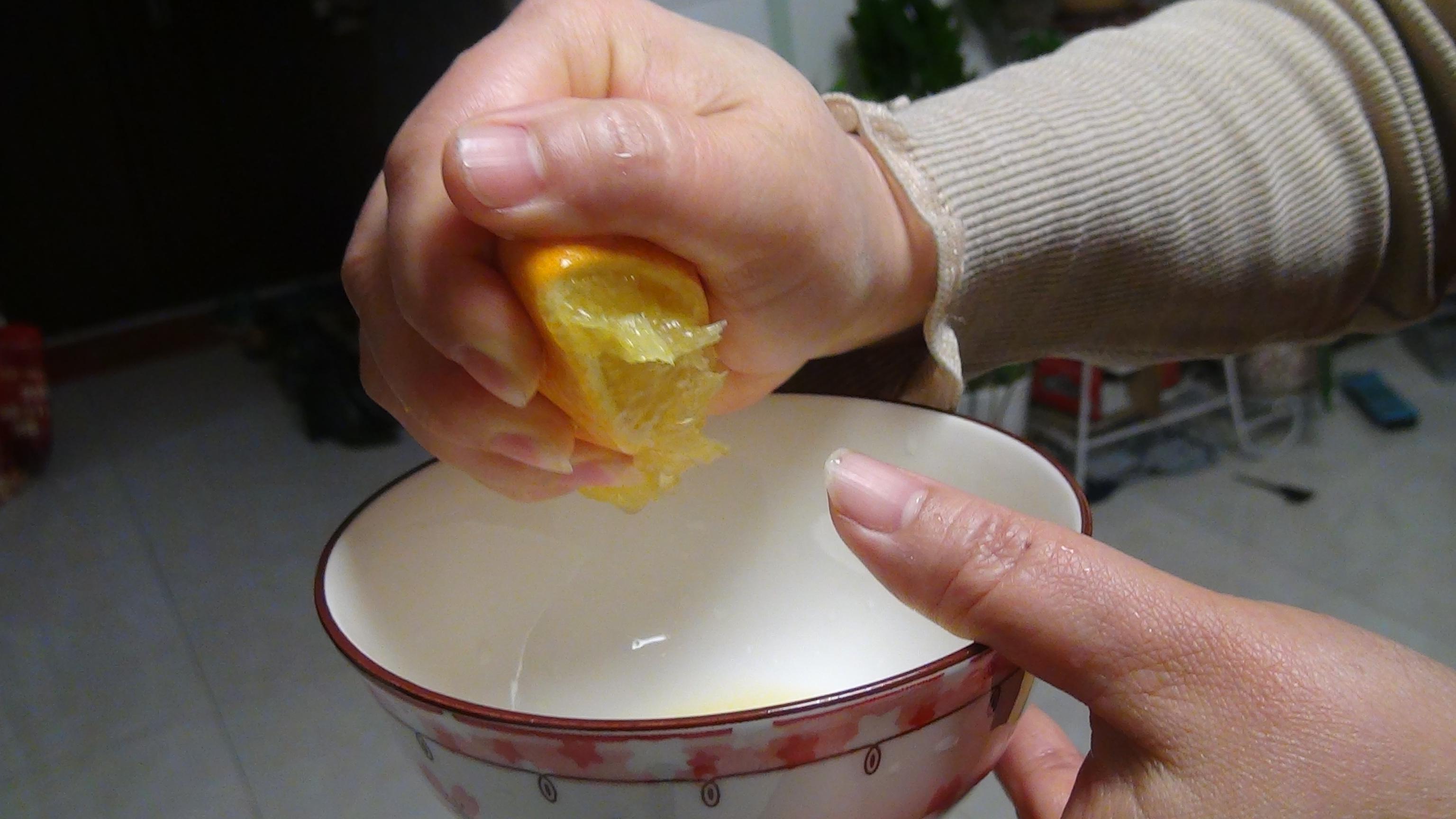 果冻|甜心果冻橙清甜可口，它真能用吸管吸？它果真能爆浆吗？结果可能与你想象的不太一样