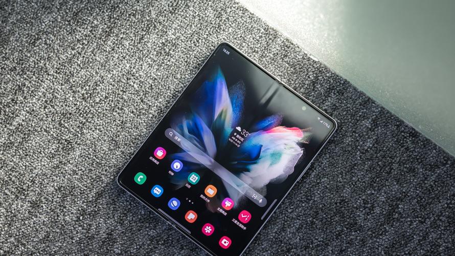灵川 三星Galaxy Z Fold3 5G体验：都第三代了，折叠屏手机真的好用吗？