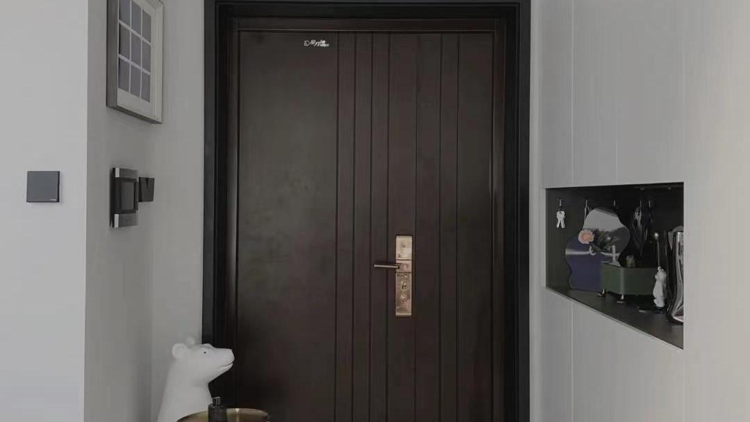 女主123㎡新居坚持“家徒四壁”风，该有的东西都有，干净又舒适