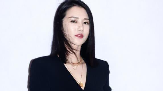 菜谱|谭维维减肥食谱曝光，营养均衡搭配合理，配合健身直接练出腹肌