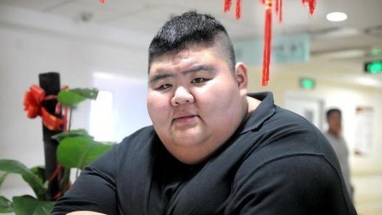 护肤品 “中国第一胖”王浩楠结婚了！减肥400斤，终娶小娇妻回家！