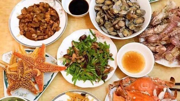 韭菜盒子|张继科下厨晒美食，评论区真热闹，网友：能拿金牌会做菜，优秀！