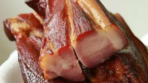 紫薯|腊肉放冰箱保存？教你一个“土”方法，肉质不干瘪发硬，香气十足