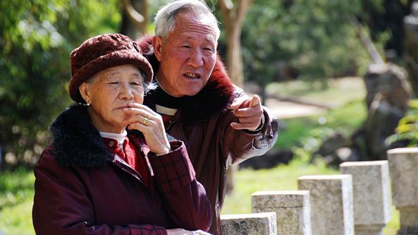 紫晴|50年，上养老，下养孙，最后的退休金，谁好给谁，包括侄子外甥