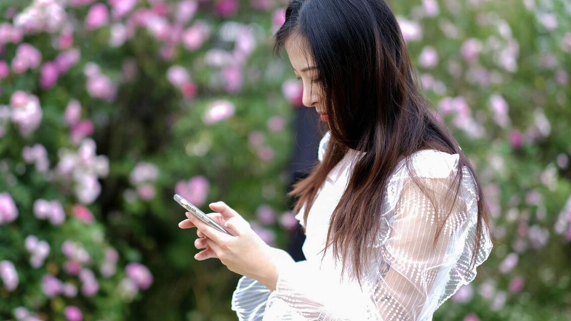 晓枫情感|人到中年，遇到婚姻之外的感情，是真爱吗？她们的经历就是答案