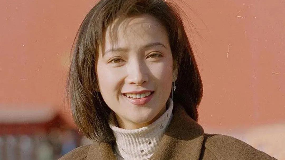 桃花马上石榴裙 演遍四大名著的“第一古典美人”，走红毯竟是这样？