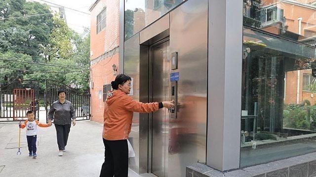 月落等风來|2021年起，加装电梯不再“嫌贵”？单次仅需几毛钱，你愿意吗？