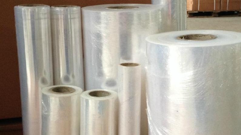 布艺沙发或者床单上有头发，应该怎么清理呢？别用手了