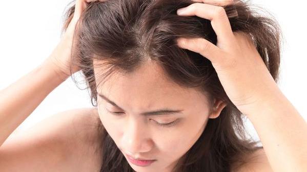 为什么头发总是爱出油？明白这6个原因，别让头发越洗越油