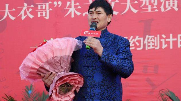 朱之文|朱之文早期“伯乐”直播间发牢骚，怒斥大衣哥：成名后没请一顿饭