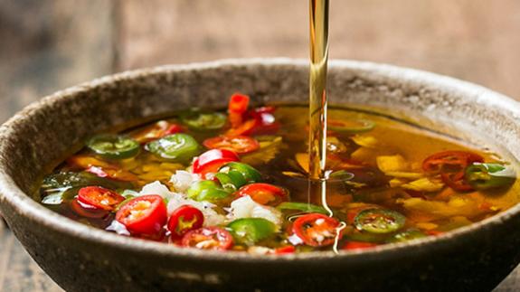 营养师建议，吃火锅要避免这4点，记住3点好吃又健康，别不当回事