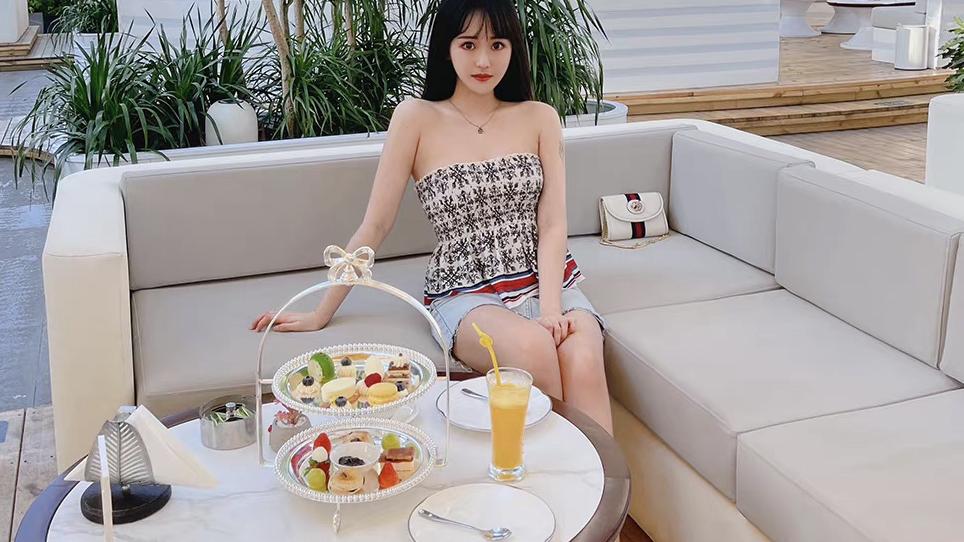 地主家的大小姐 在爱情面前，事业还显得那么重要吗？