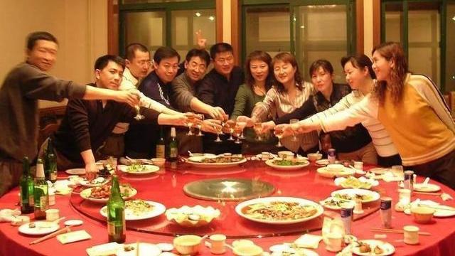 上官天竹|在同学聚会上，你们经历了怎样的尴尬场面