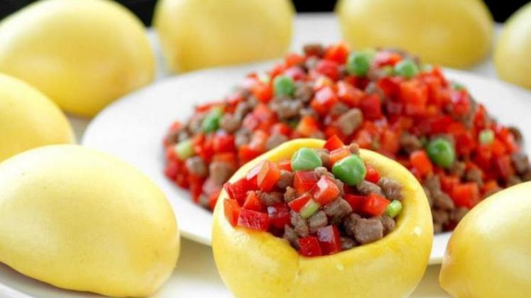 巧克力|蒸窝窝头只用玉米面就行吗？学会这做法，出锅松软香甜，不干不噎