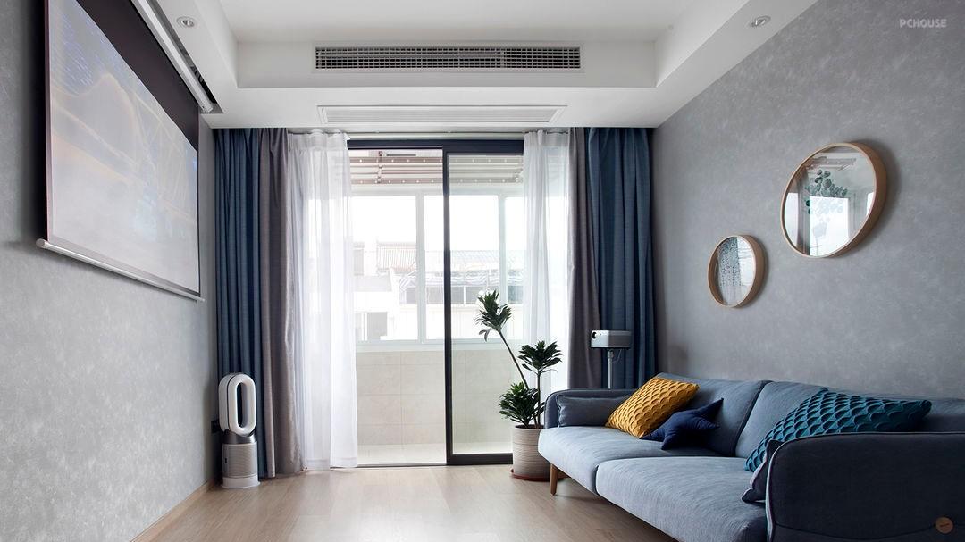 治愈系家居风格，用简约的手法勾勒，构建一家四口人的休闲家居