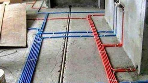 越来越多人不把电线埋地里了，懂行人都这样装，维修简单多了