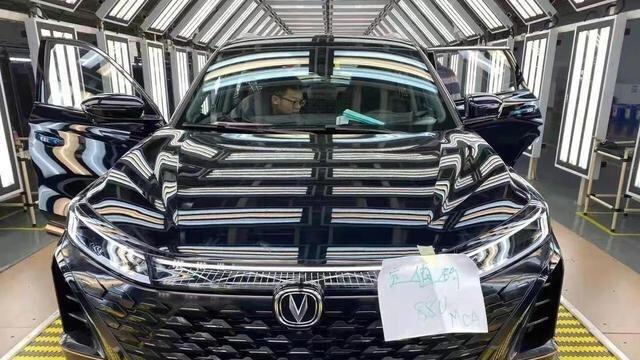 全新长安CS75 Plus工厂照，流露高贵气质，网友：不亚于BBA！