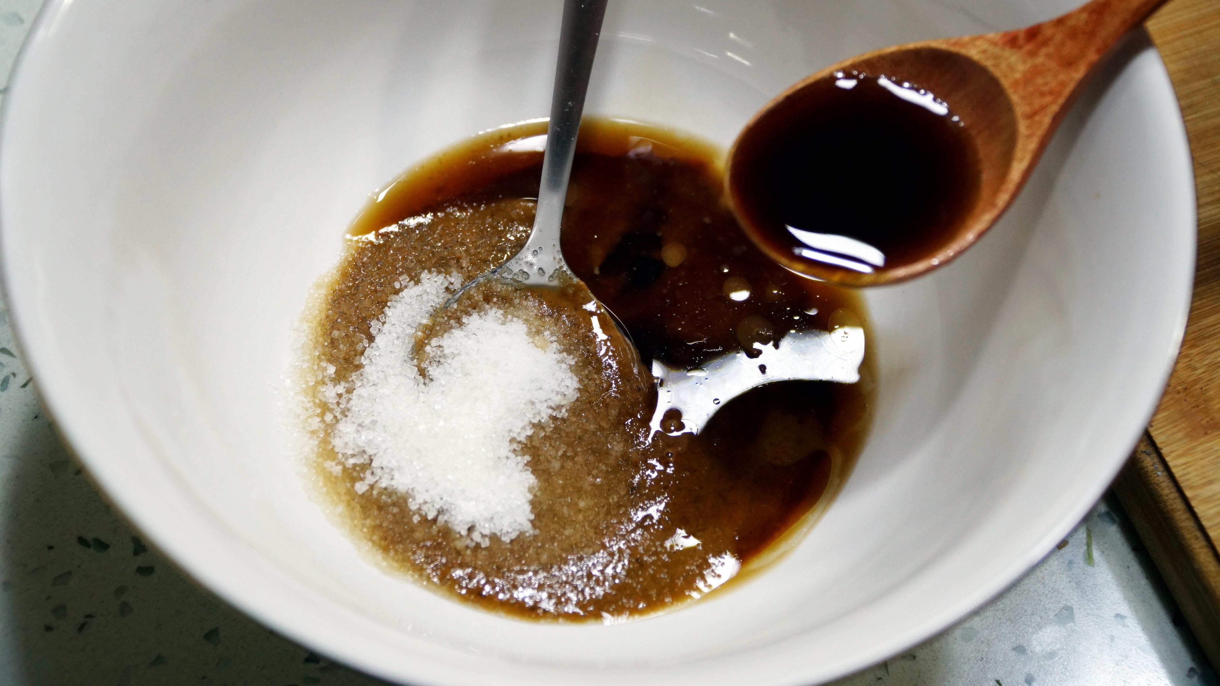 白菜|冬天，该吃“乾隆白菜”了，芝麻酱加上几味料，凉拌一下真的香