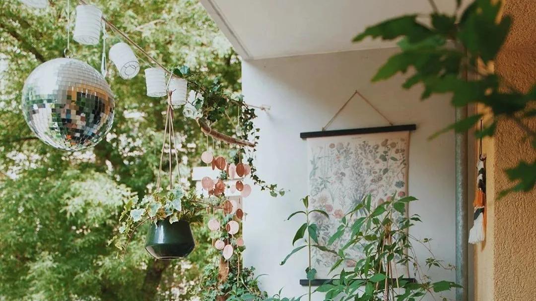 花最少的钱，打造最美的阳台小花园