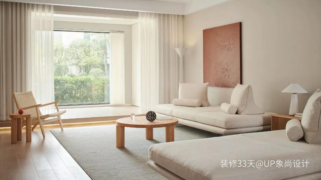 装修设计：140平现代原木色，温馨三口之家