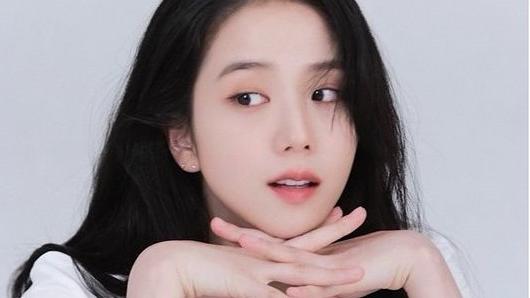 眼线|如何模仿Jisoo的女演员妆容？原来眼底的步骤是重点！