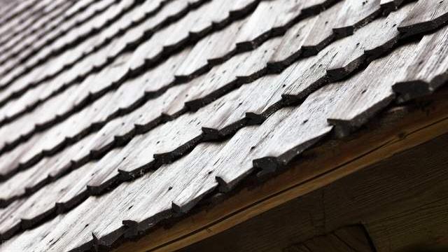 铝镁锰筒瓦和板瓦大不同