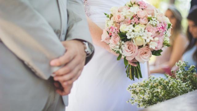 胡小乖|我照顾婆婆，可她把钱都给小叔子，老公：不是你的钱，没啥不公平