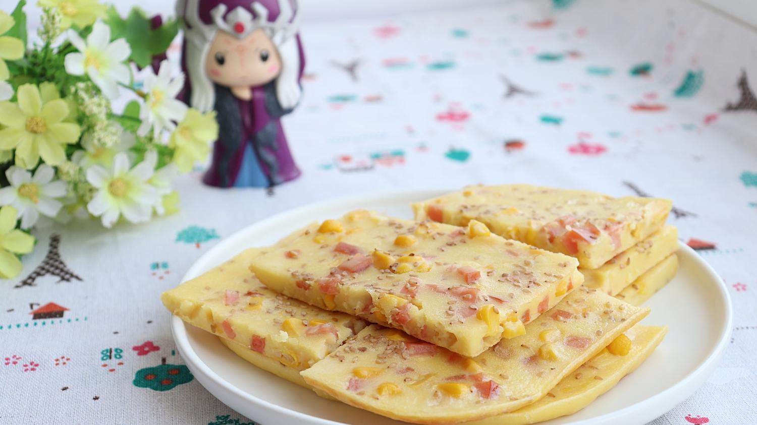 烧饼|自制奶香玉米饼，方法简单，奶香味道浓郁，吃着太过瘾了