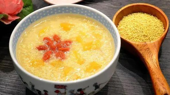 遵生养命 喝小米粥养肝还是伤肝？医生：不想转氨酶升高，常吃3种食物更好