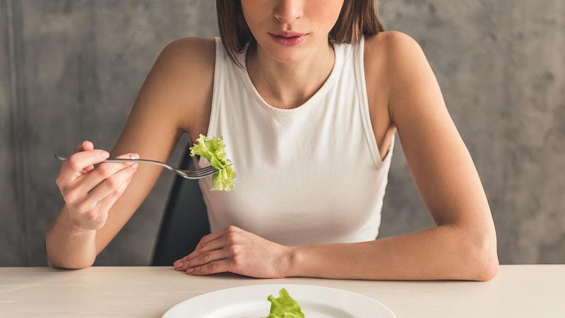 发型|为什么许多人都想靠饥饿减肥？有4大原因，戳中你的要害了吗？