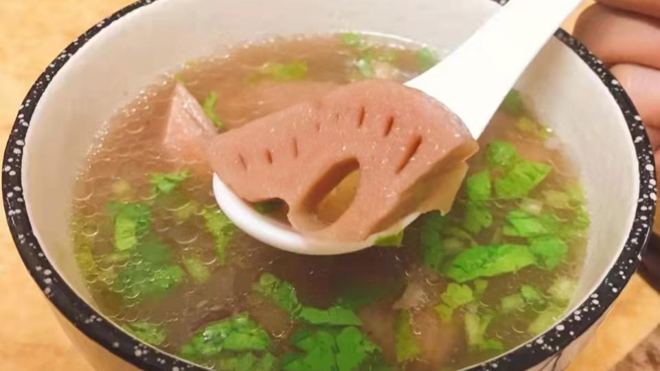 猪蹄|冬季，吃萝卜不如吃它，简单炖一锅，营养好消化，增强抗病能力