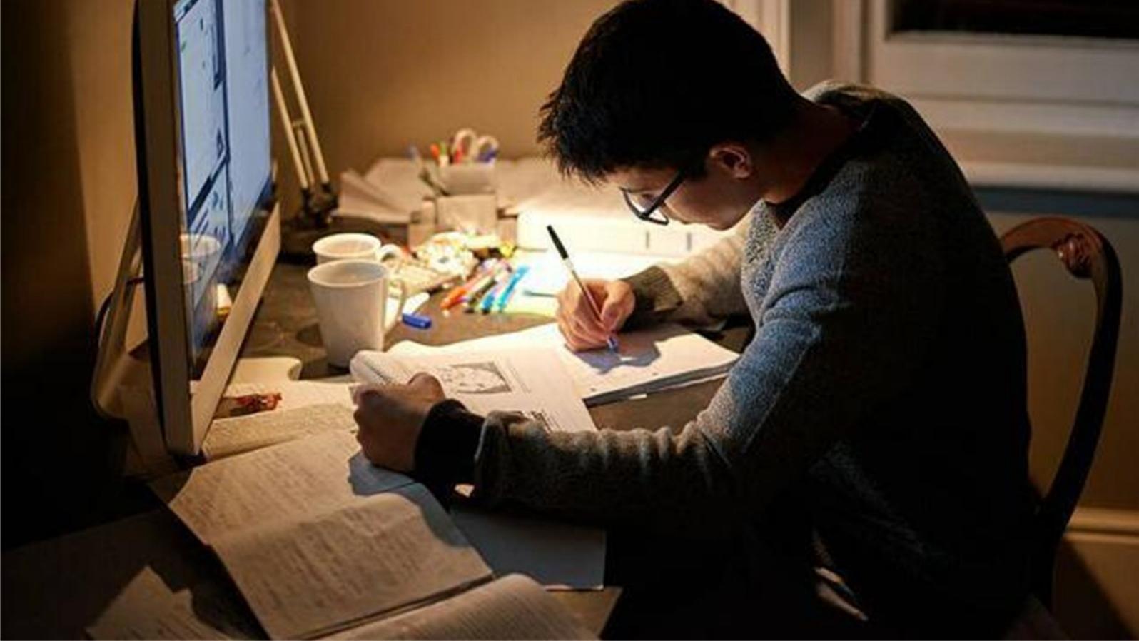 舒山有鹿|“我研究生毕业，45岁破产，沦落为外卖员”：世道，有这三个真相