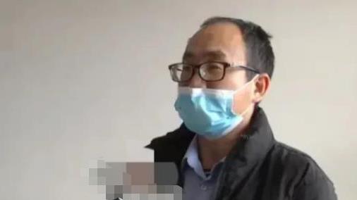 中年夫妻入住酒店，再三嘱咐不要打扫房间，结果丢了2000多现金