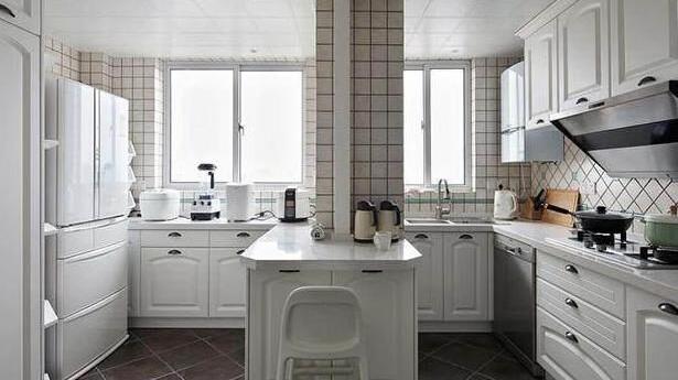 学室内设计的媳妇装的新房，淋浴区设计太实用了，保证你没看过！