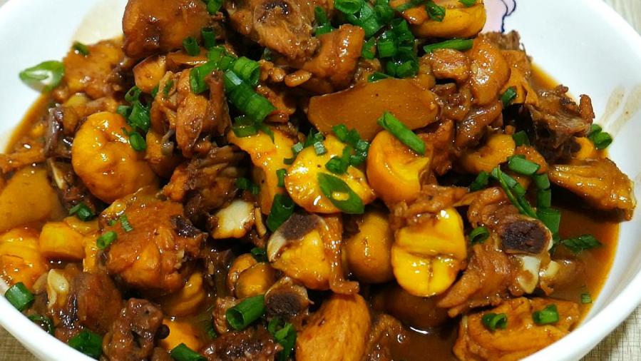 板栗|这样做的板栗烧鸡胸肉，口感美味，在家也能做