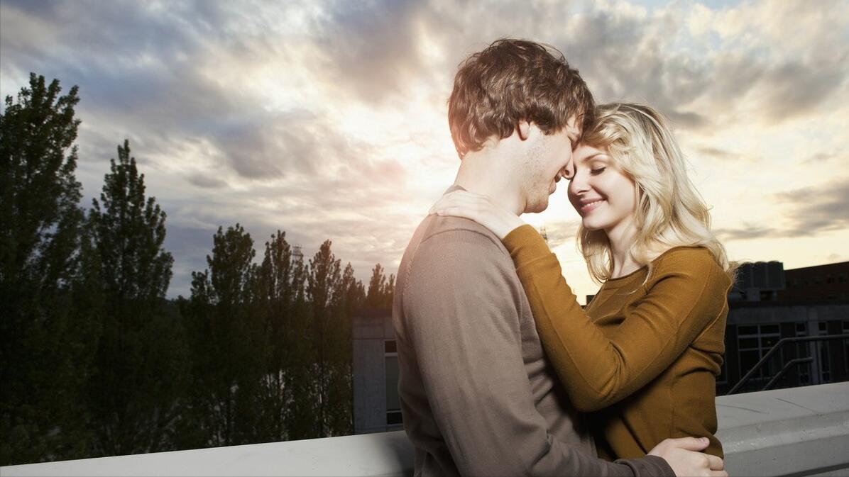 久久说情感|“你妈又带亲戚来了，这次还打算住4年”凤凰男：嫌小你就搬走