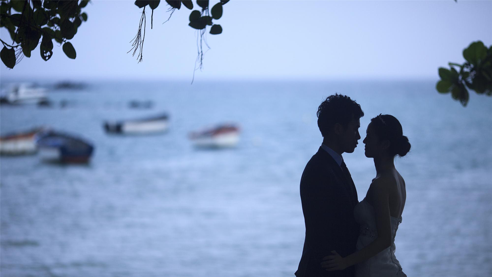 说爱 嫁人以后，需要明白一个婚姻潜规则：不要和老公走得太近