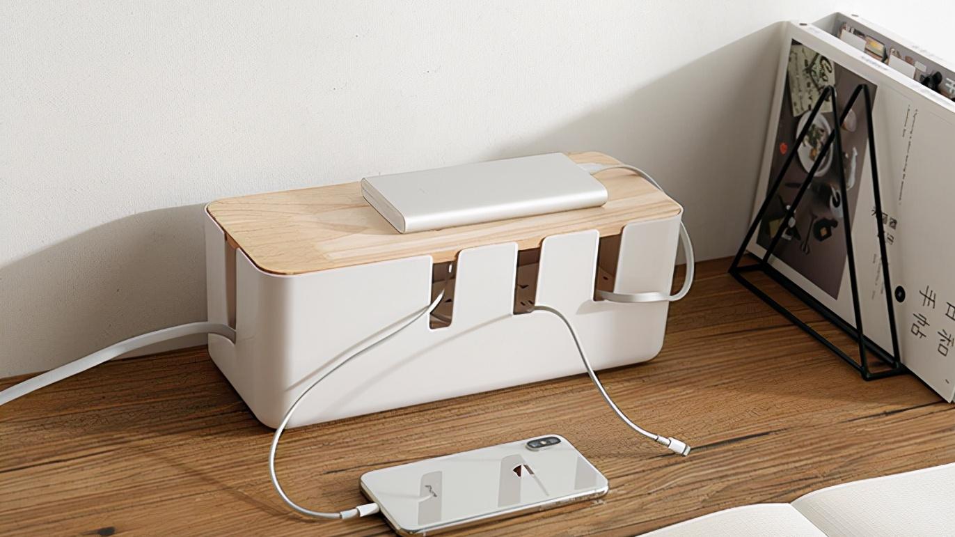 “古理线大法”完美解决桌面线材收纳问题！3大神器功不可没