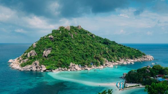 老人家的爱好，我们应该尊重吗？