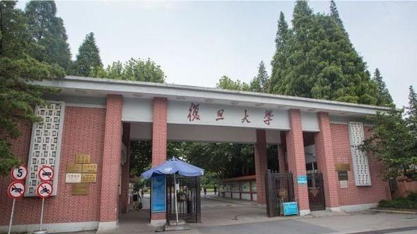 雪落无尘谈|就读一年，被复旦开除！00后起诉复旦，结局大快人心