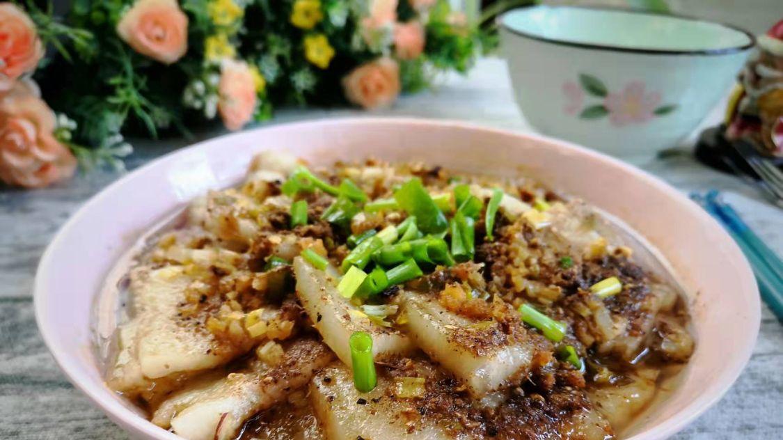 五花肉|一到冬天，家人就馋这肉，简单加料上锅一蒸，鲜嫩多汁，真好吃！