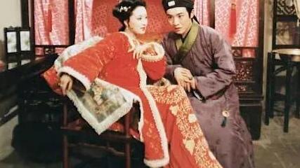 《红楼梦》王熙凤为何不明确拒绝贾瑞，而是设计害死贾瑞，这说明什么？