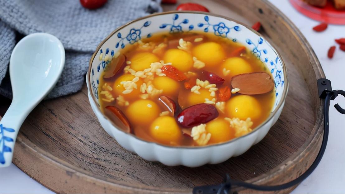 凉粉|一碗可以暖身的小甜品，解馋还滋补，天冷了多吃