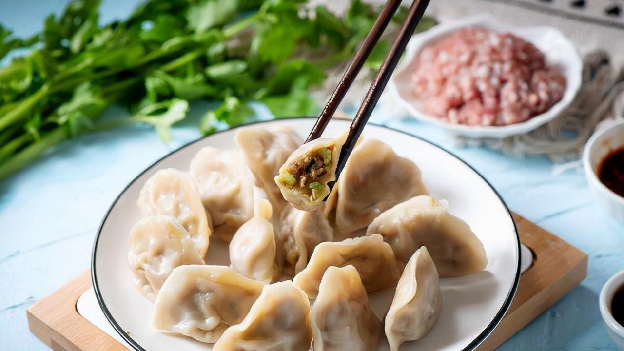 发糕|元旦吃饺子，3种“福气”馅别错过，营养又解馋，寓意发财好运来